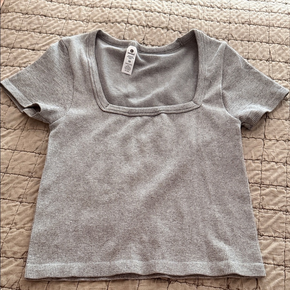 90 Degree By Reflex Light Gray Ribbed Short Sleeve Top